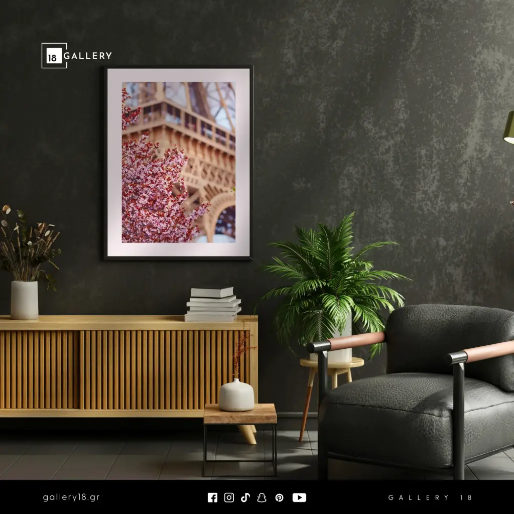 Eiffel Tower Floral Wall Frame – Elegant Parisian Home Decor